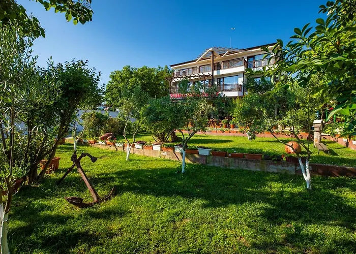 Cherry Villa